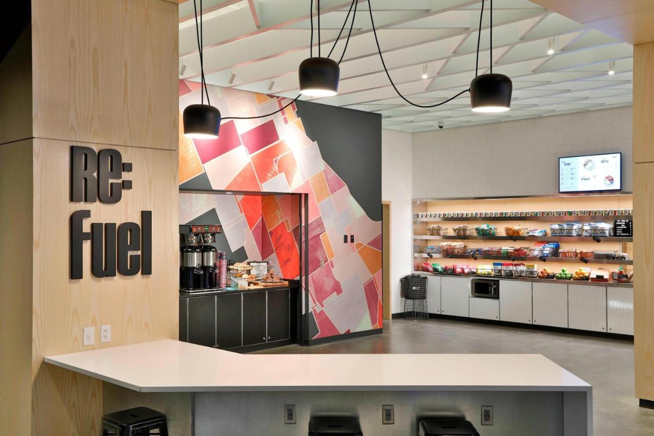 Aloft Omaha West Hotel Exterior photo